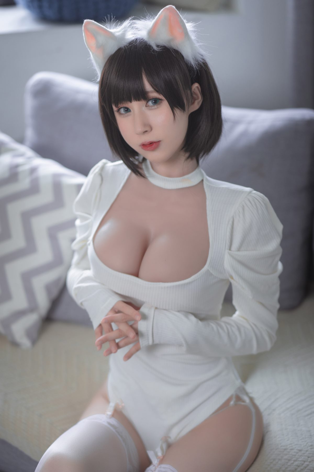 Coser@西园寺南歌 Vol 006 白猫白色连体衣 0020 3122566413.jpg