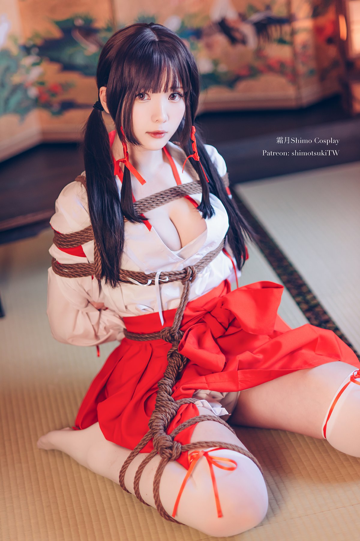 Coser@霜月shimo Vol.033 巫女捆绑