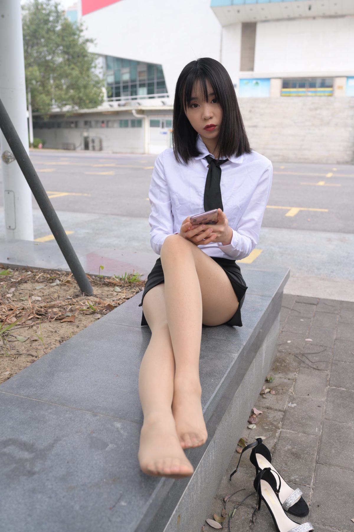 MoJing魔镜街拍 NO 084 程生街拍 商城推销美女长腿肉丝制服 C 211 5647711279.jpg