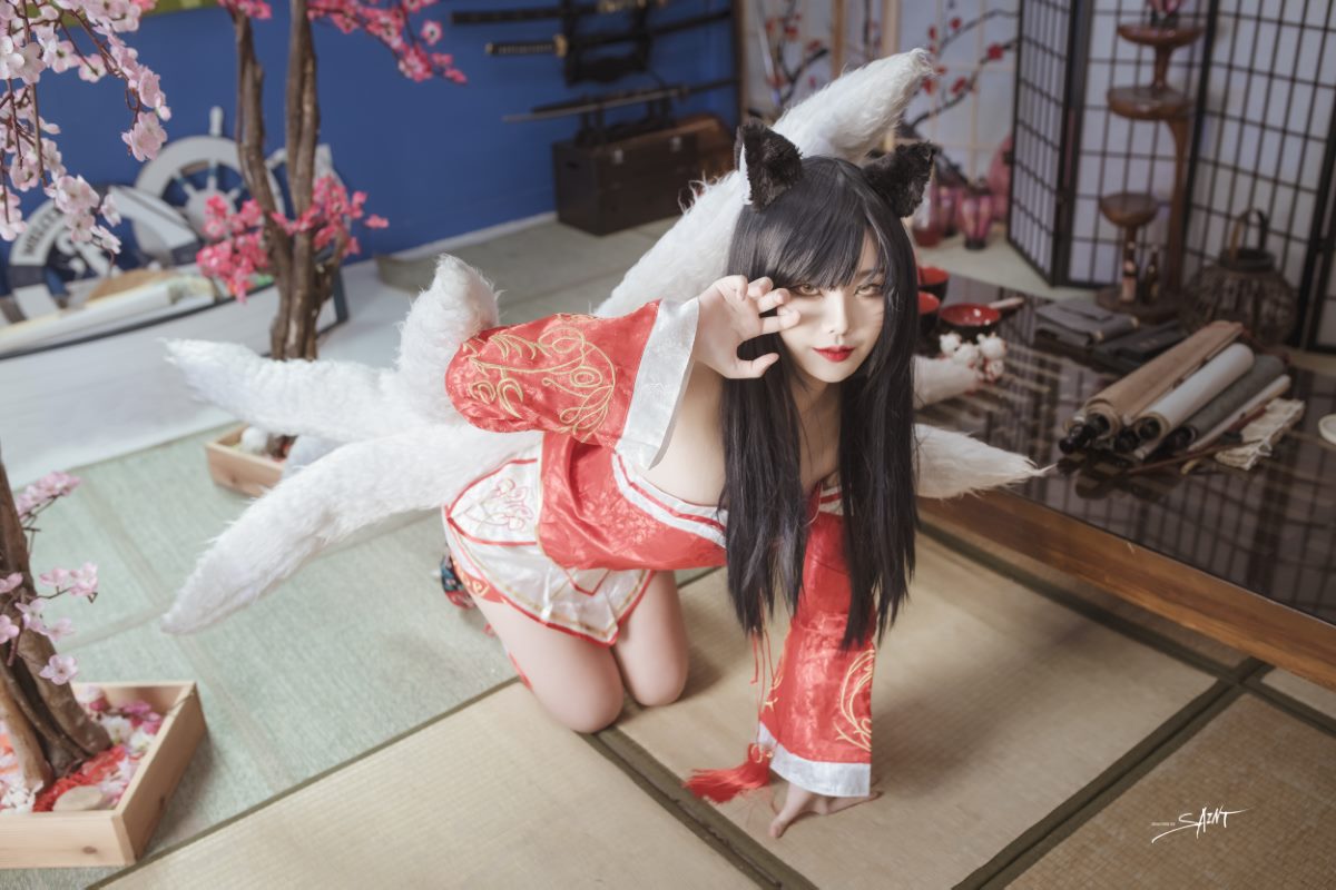 SaintPhotoLife Yuna Ahri 2 5441595101.jpg