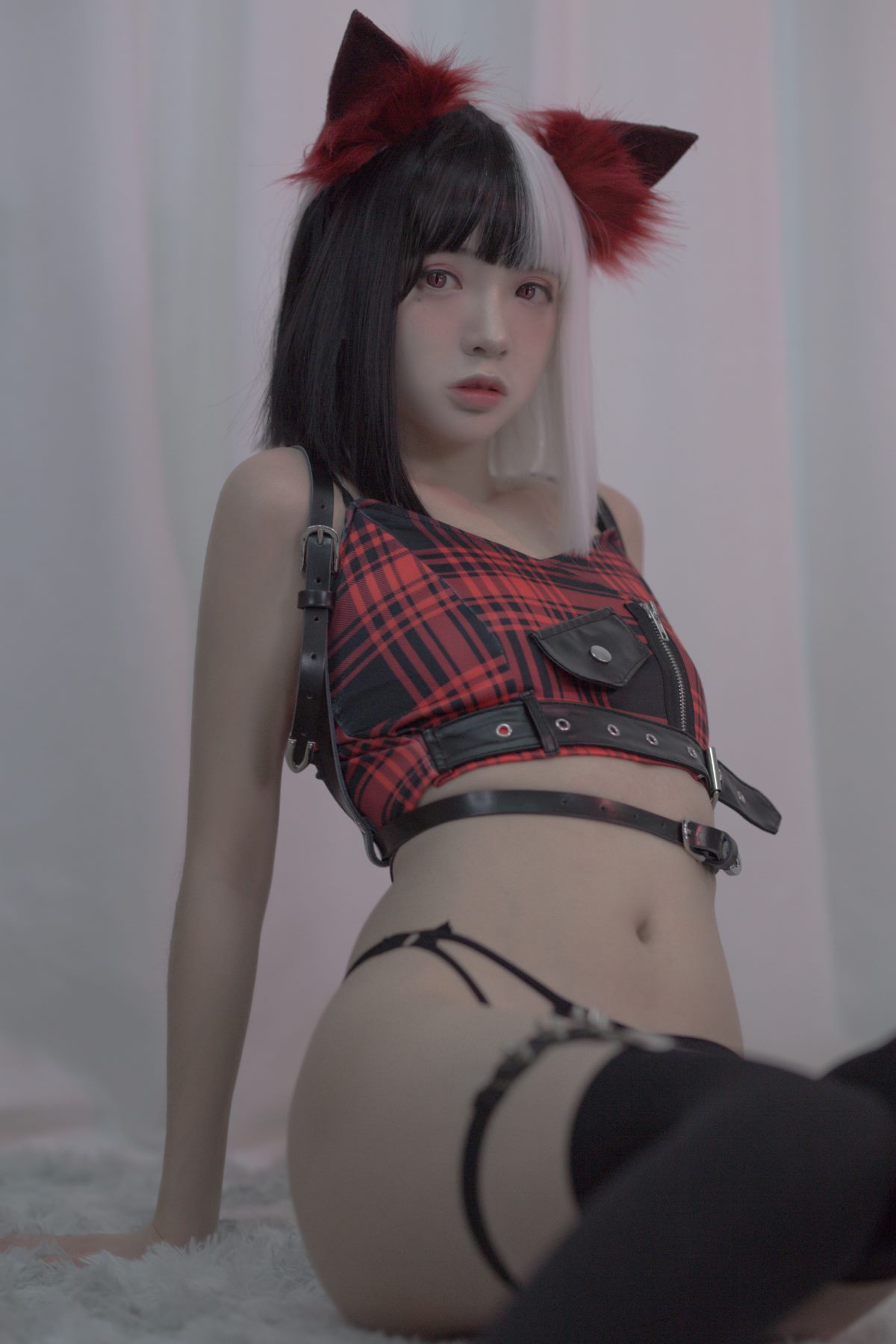 Coser@疯猫ss Vol 081 红黑耳 0016 1129398559.jpg