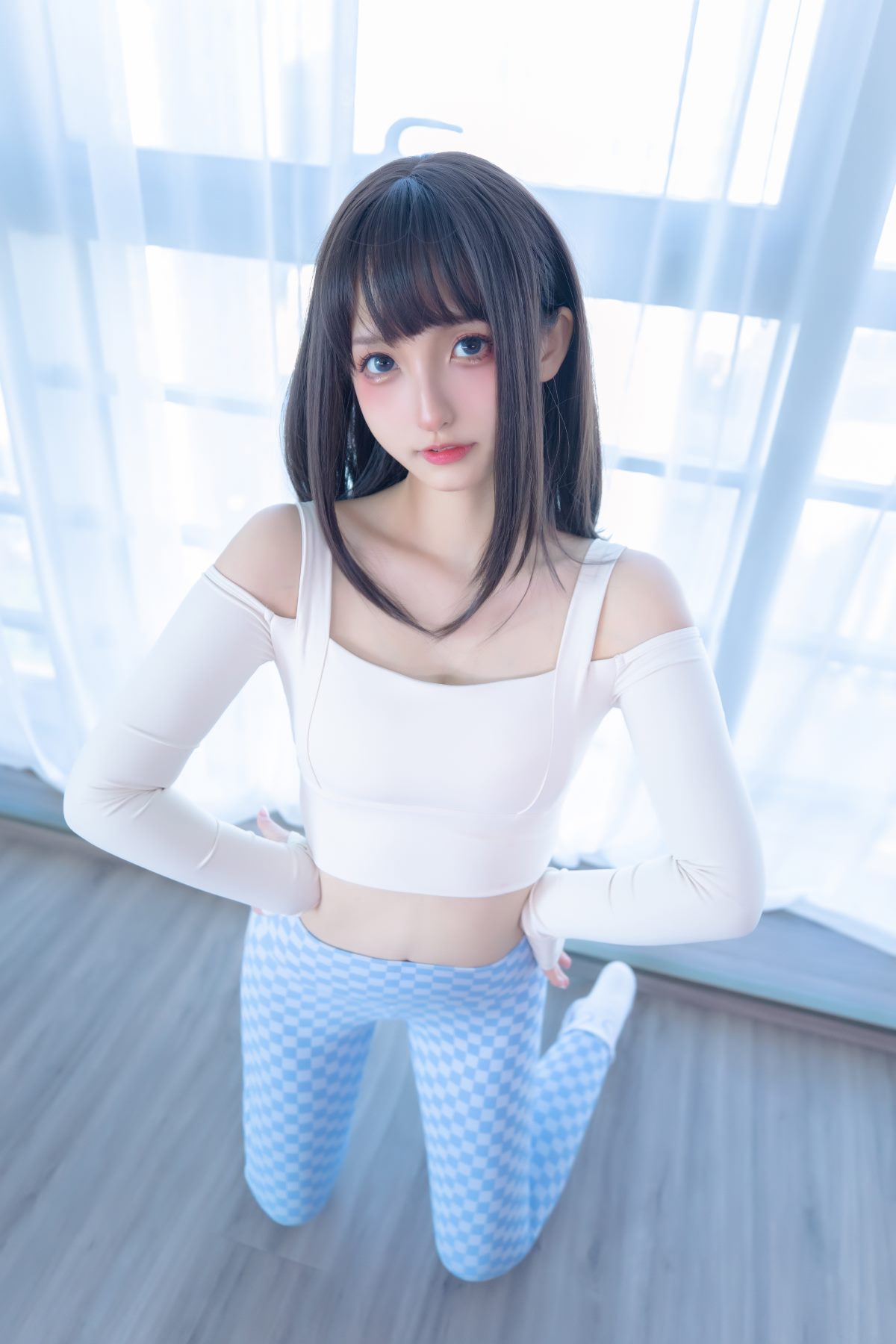 Coser@神楽坂真冬 Vol 083 蓝白格 0019 6928301336.jpg