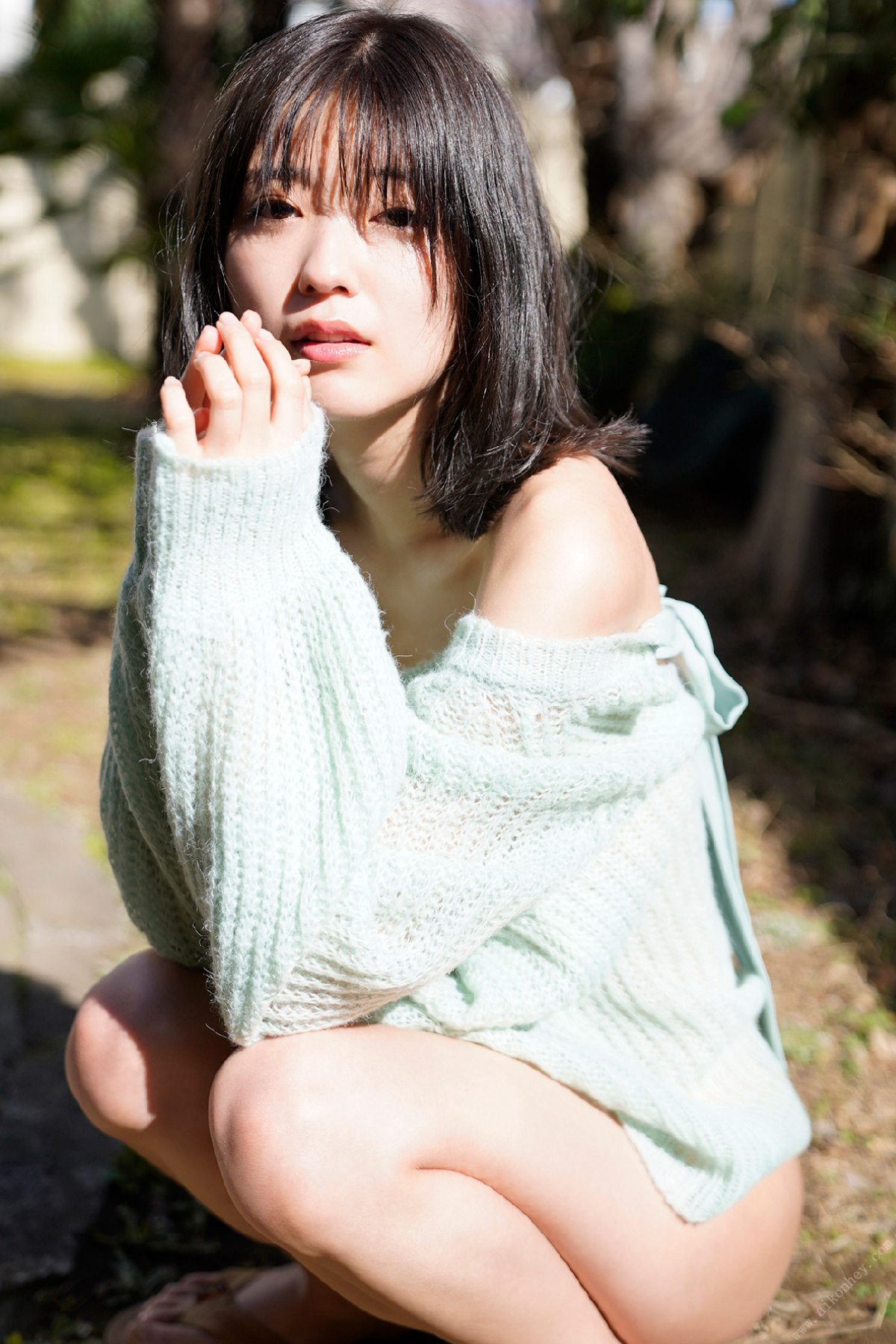 FLASH Photobook 2022 05 31 Mio Kudo 工藤美桜 Early Summer Luster 初夏の艶 0061 9505984675.jpg