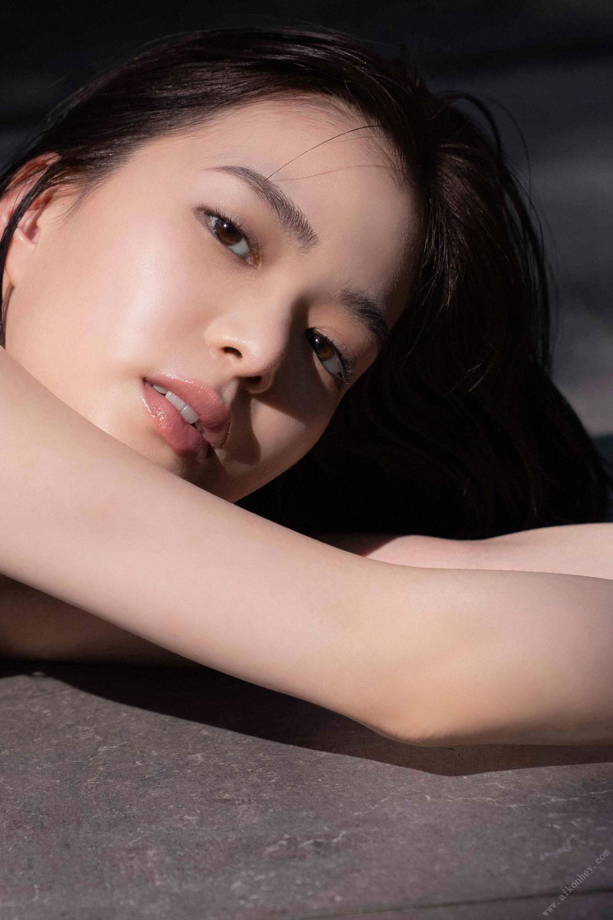 FRIDAY Digital Photobook 2022 05 06 Riko Matsudaira 松平璃子 Glossy body 艶めくボディ 0044 8687895702.jpg