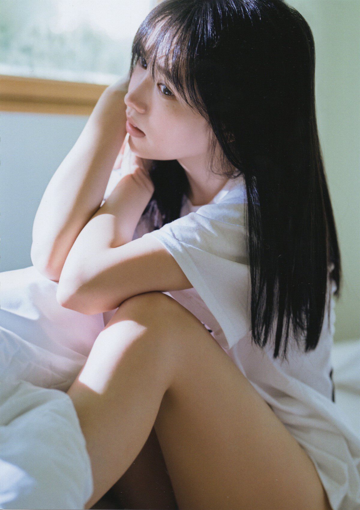 Photobook 2021 12 17 Hirona Unjo 運上弘菜 WHITE 00066 9849071047.jpg