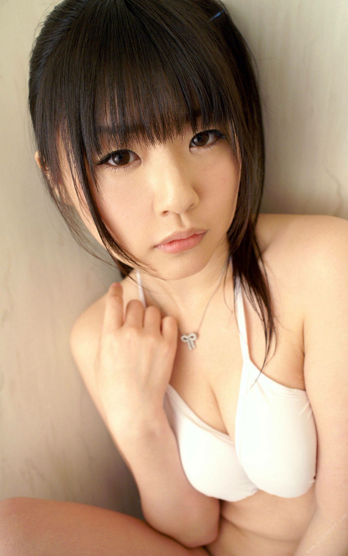 Photobook 2022 05 11 Tsubomi つぼみ ULTIMATE BEST A 000067 0887577167.jpg