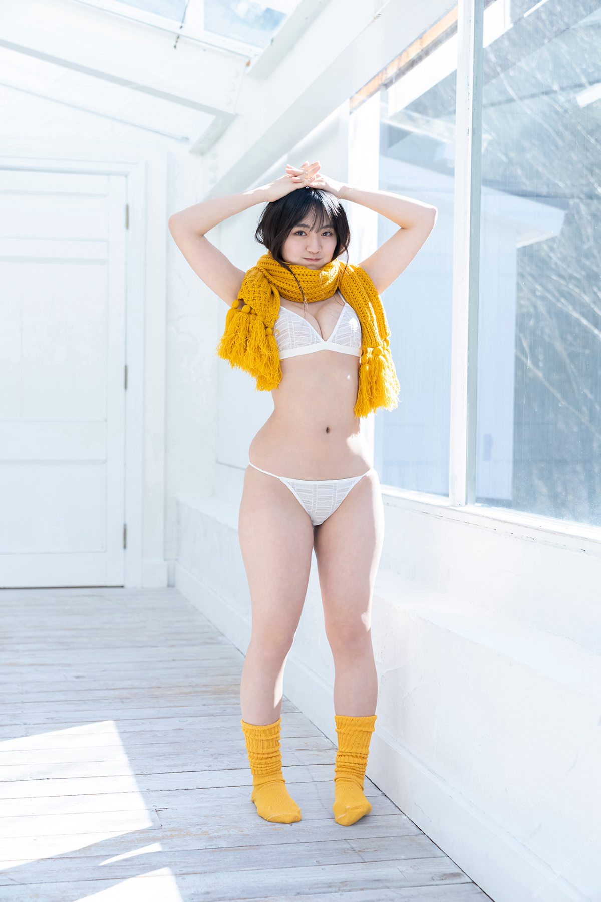 Photobook Platinum FLASHデジタル写真集 豊田ルナ SNOW WHITE 00009 4918391764.jpg