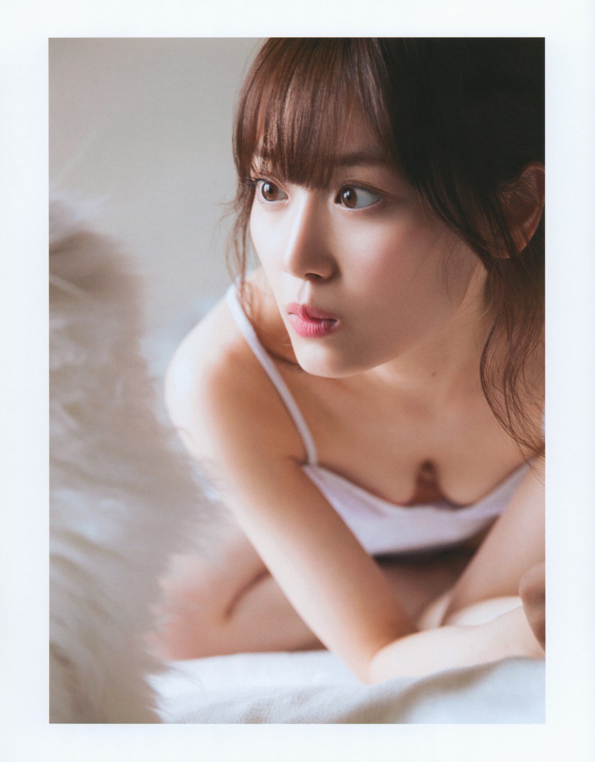 Photobook 乃木坂46 山下美月1st写真集 忘れられない人 B 00111 1667367231.jpg