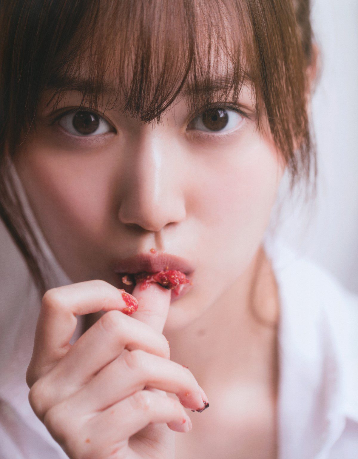 Photobook 乃木坂46 山下美月1st写真集 忘れられない人 B 00115 7717067997.jpg