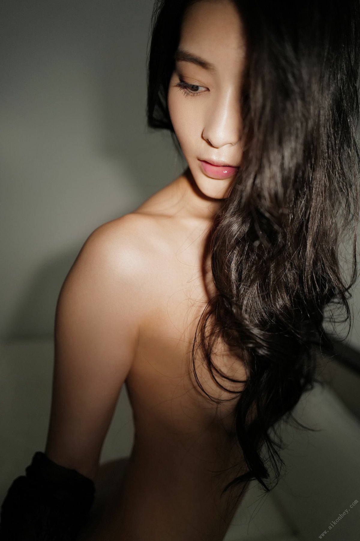 FRIDAY Digital Photobook Suzu Honjo 本庄鈴 Sensual trip alone 二人きり官能トリップ 2020 12 18 0036 2556579132.jpg