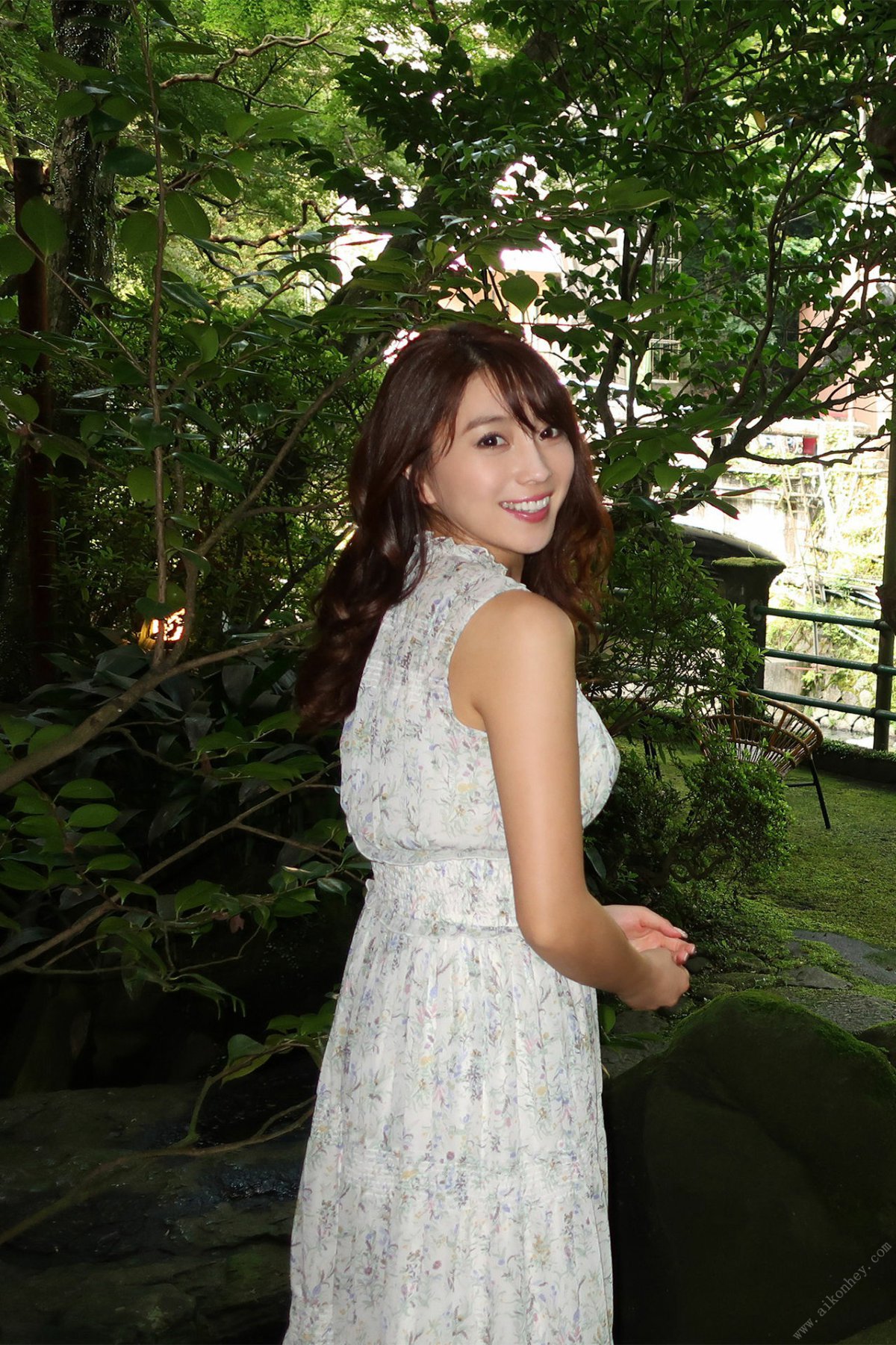 FRIDAY Digital Photobook Tomomi Morisaki 森咲智美 Secret meeting of secret hot spring DAY 1 秘湯の密会 DAY 1 2019 12 13 0015 2266846812.jpg