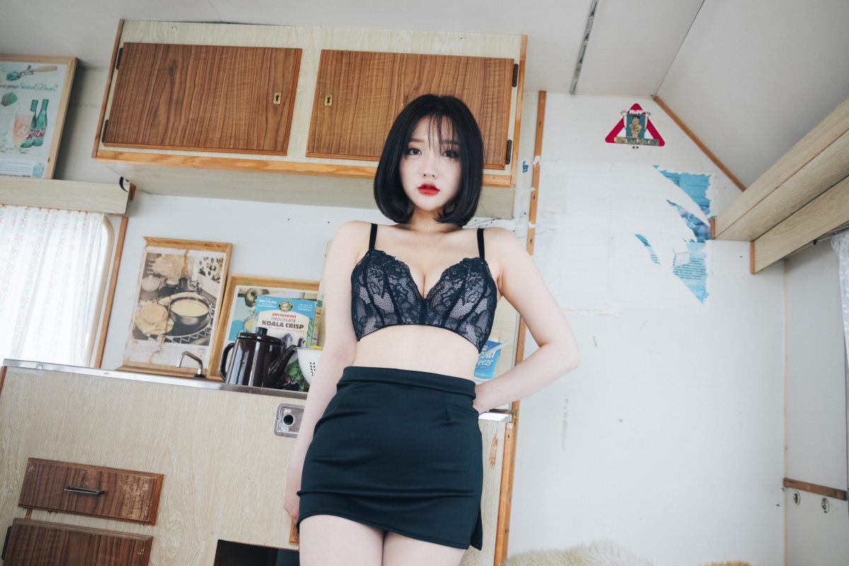 Loozy Officegirls Vacation Vol 2 Son Ye Eun 손예은 0049 4017072616.jpg