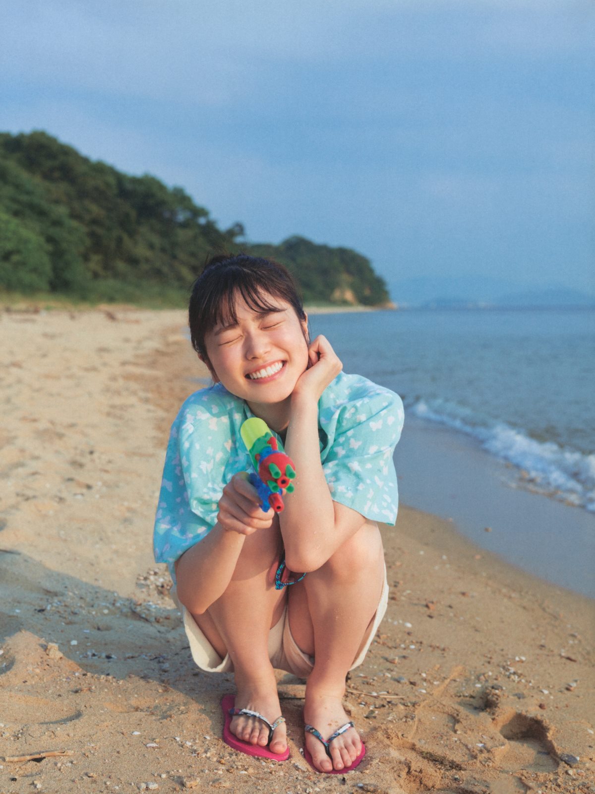 Photobook Akari Nibu 丹生明里 1st Photobook Easy Relationship やさしい関係 2022 07 26 A 0078 3923673807.jpg