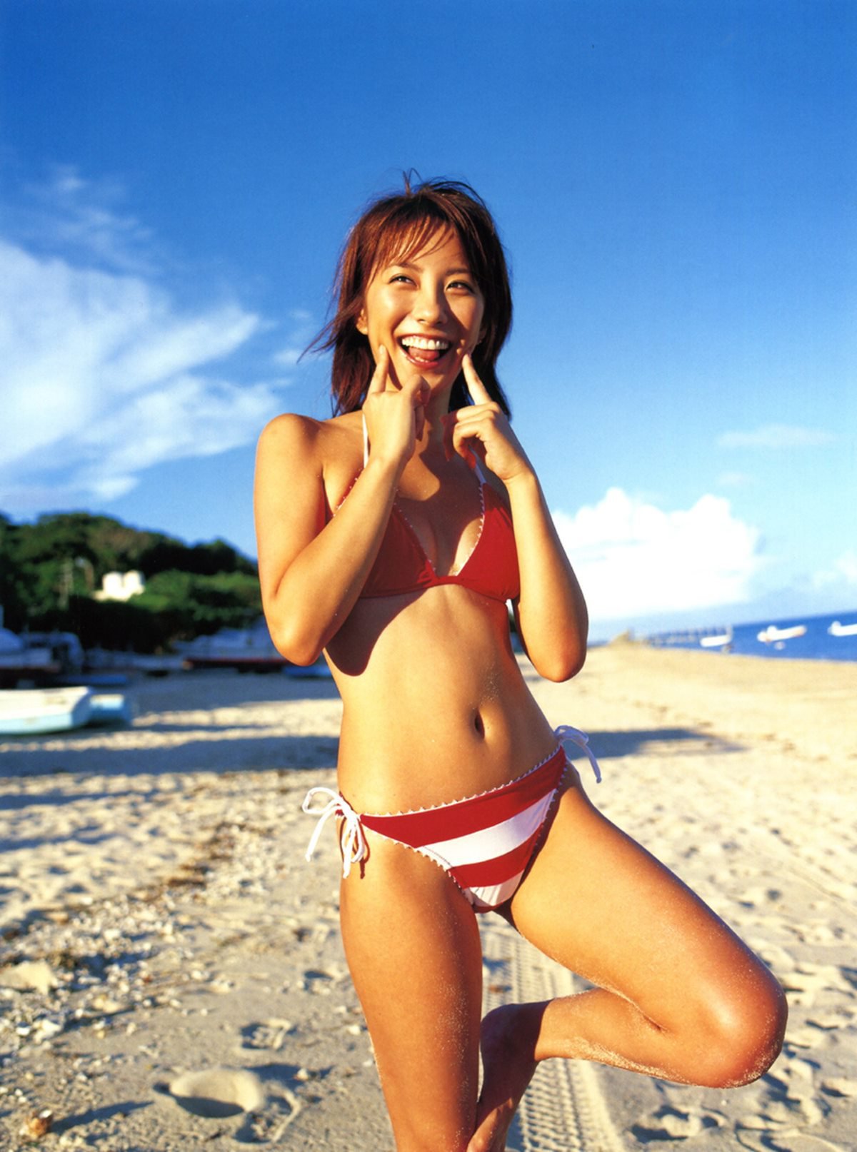 Photobook Azusa Yamamoto 山本梓 Azu piece あずピース 2005 10 26 0009 8028854512.jpg