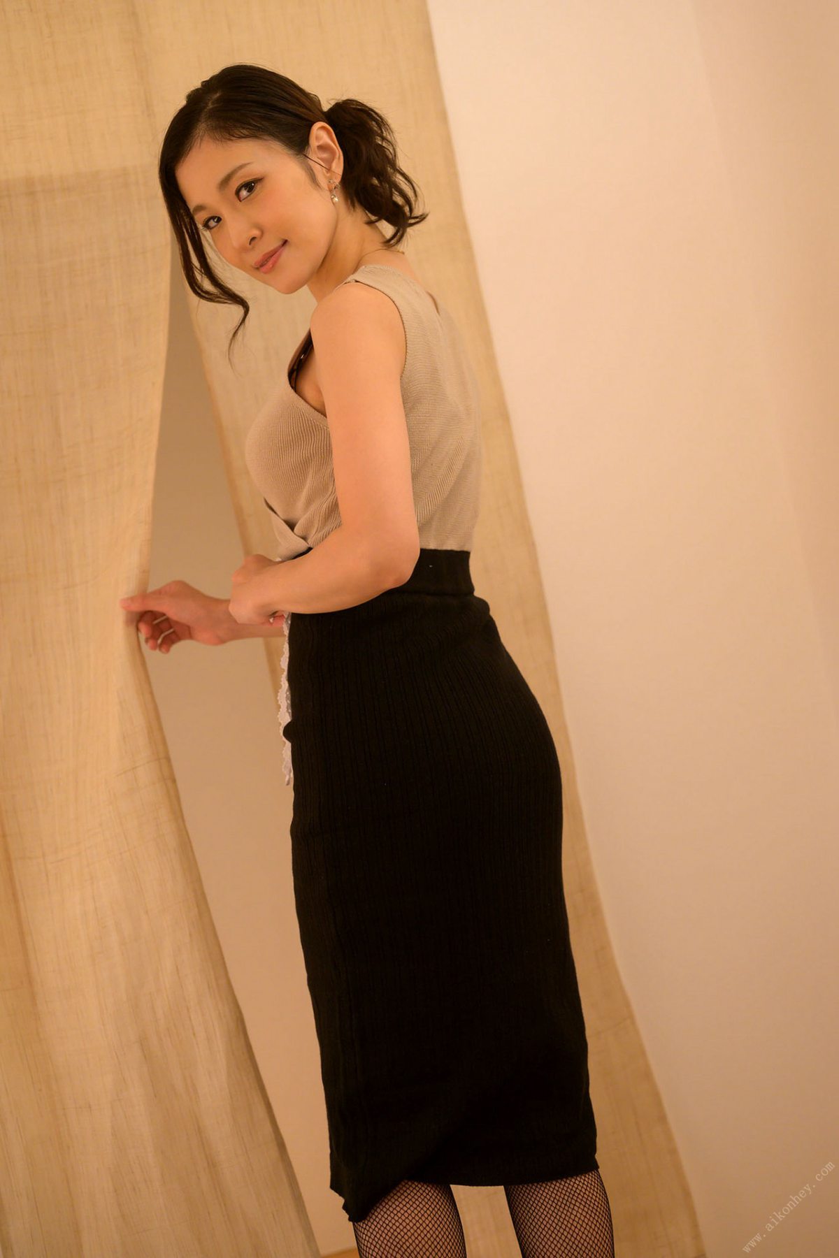 Photobook Honoka Yonekura 米倉穂香 Kobe mistress Enjoy with a beautiful wife Adult dating 2020 11 27 0056 5322999894.jpg