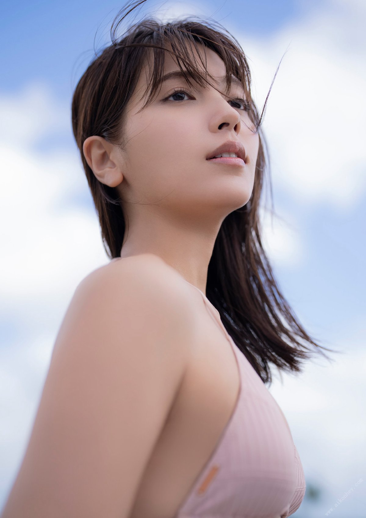 Photobook Miki Nanri 南里美希 heavenly body 2021 11 29 0020 4590012012.jpg