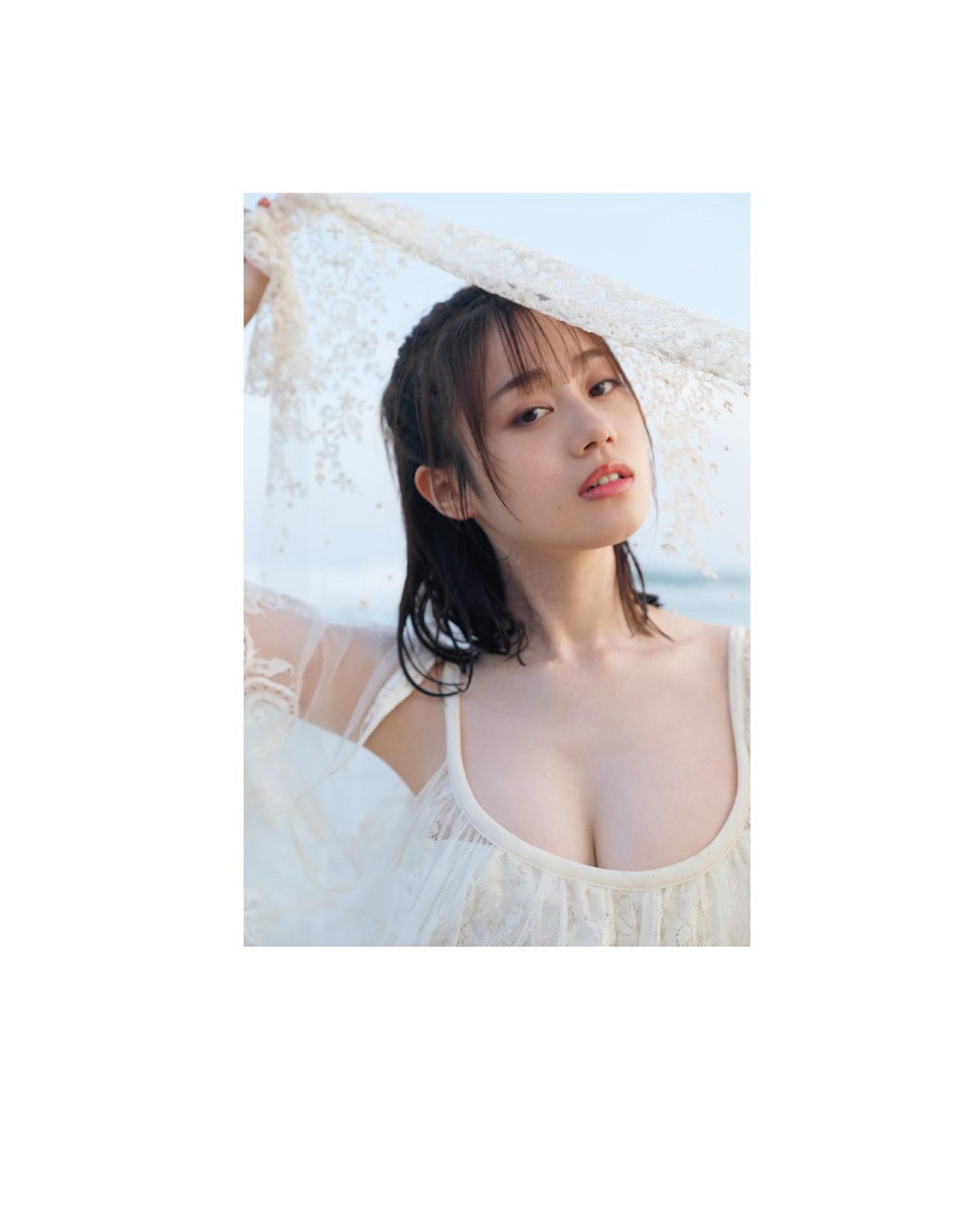 Photobook Miku Ito 伊藤美来 Sheer 2021 12 15 00145 9574569001.jpg