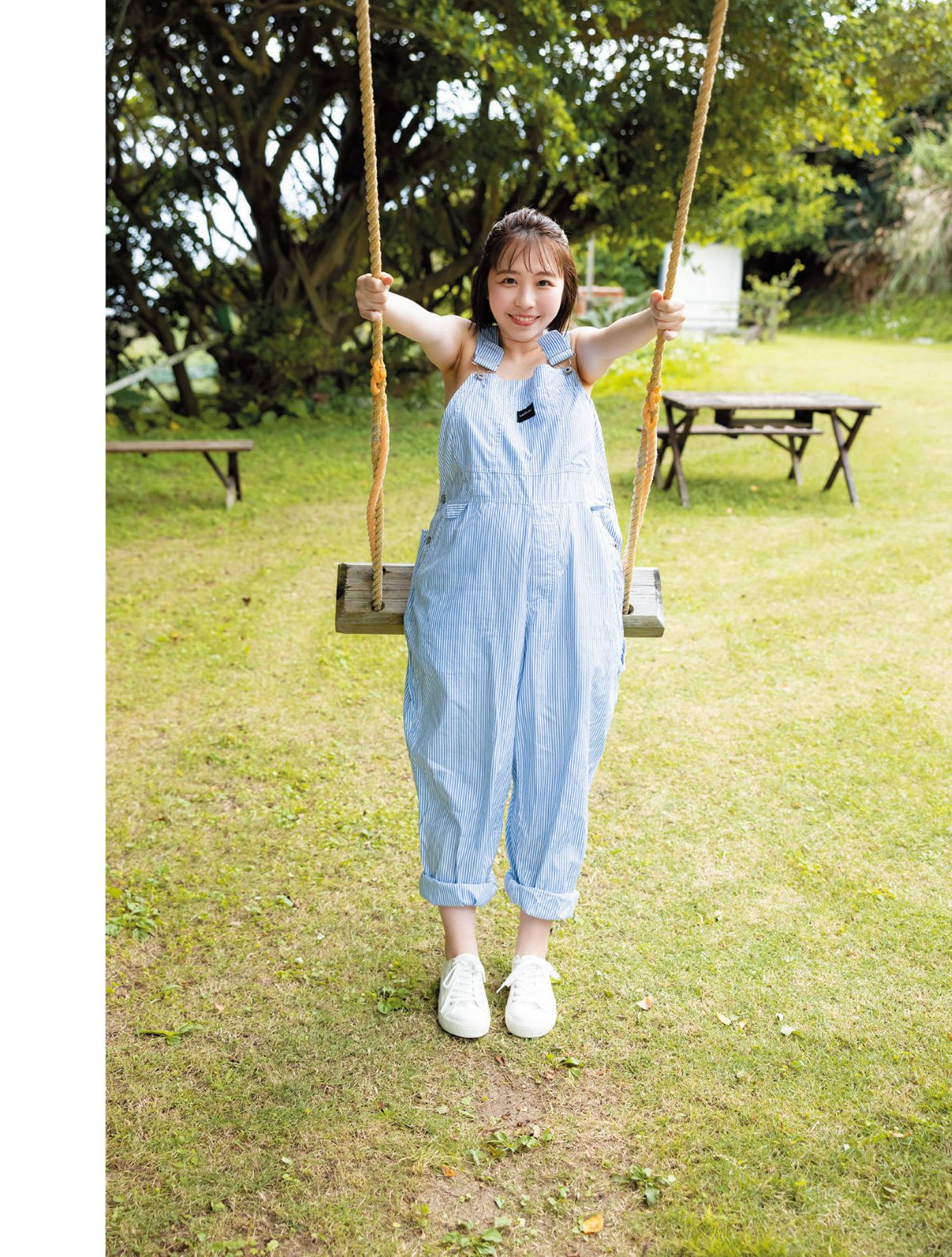 Photobook Riho Shishido 宍戸里帆 1st Photobook Pure report ピュアりぽーと 2022 07 30 0008 5175970354.jpg