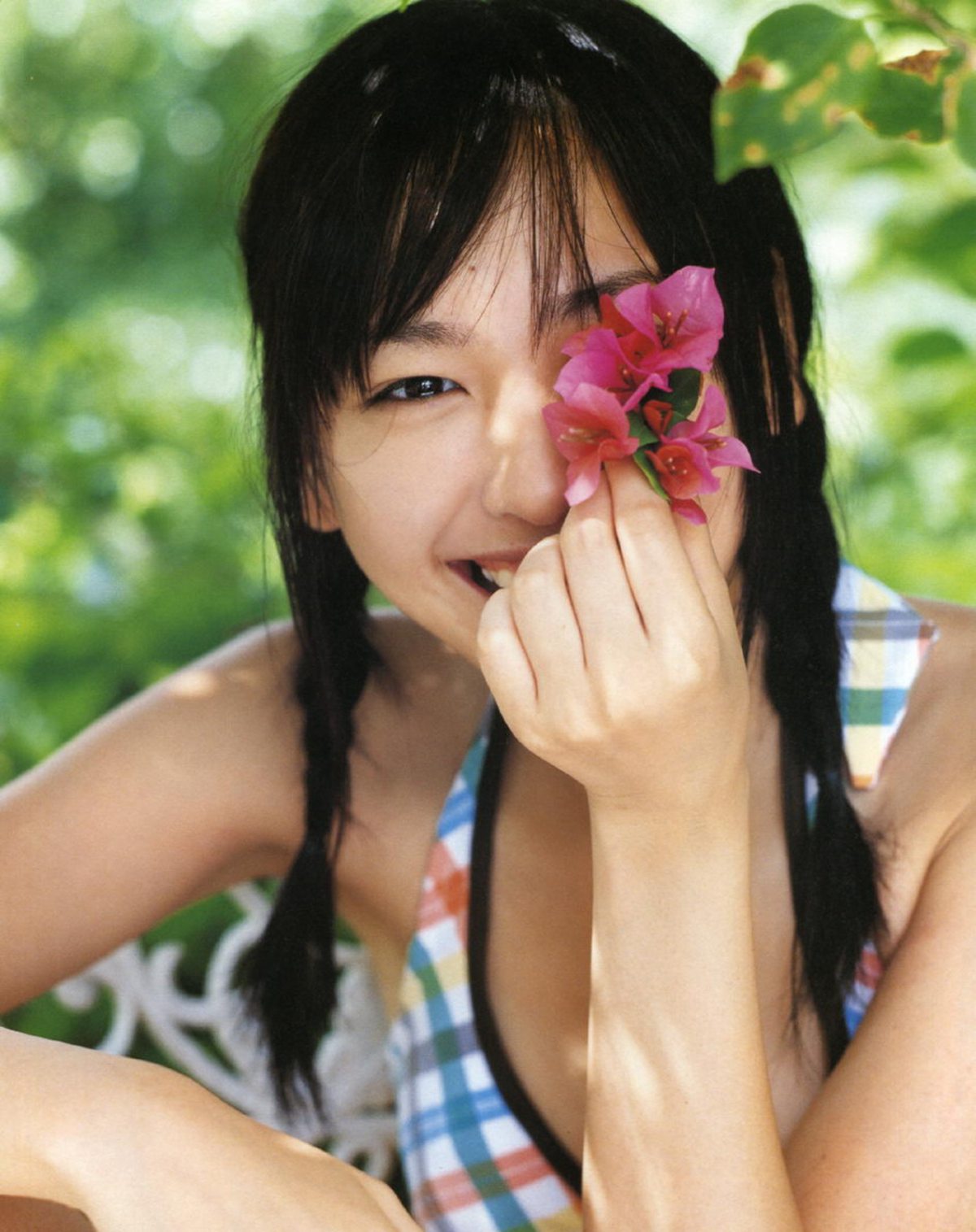 Photobook Yui Aragaki 新垣結衣 Chura Chura ちゅら ちゅら 2006 03 03 0051 0576606493.jpg