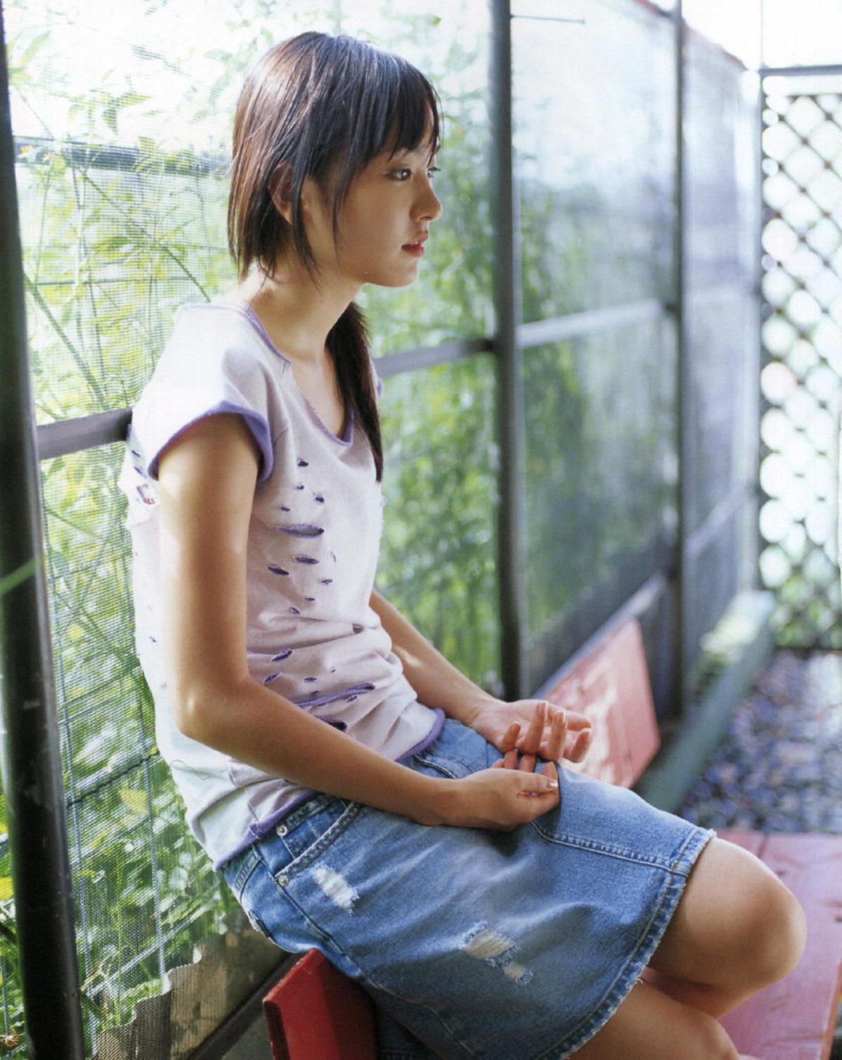 Photobook Yui Aragaki 新垣結衣 Chura Chura ちゅら ちゅら 2006 03 03 0056 7811700734.jpg