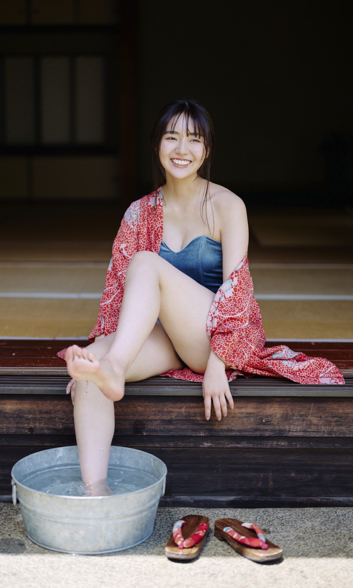 Weekly Photobook Runa Toyoda 豊田ルナ The magic of summer 夏の魔法 2022 08 08 0047 5572957547.jpg