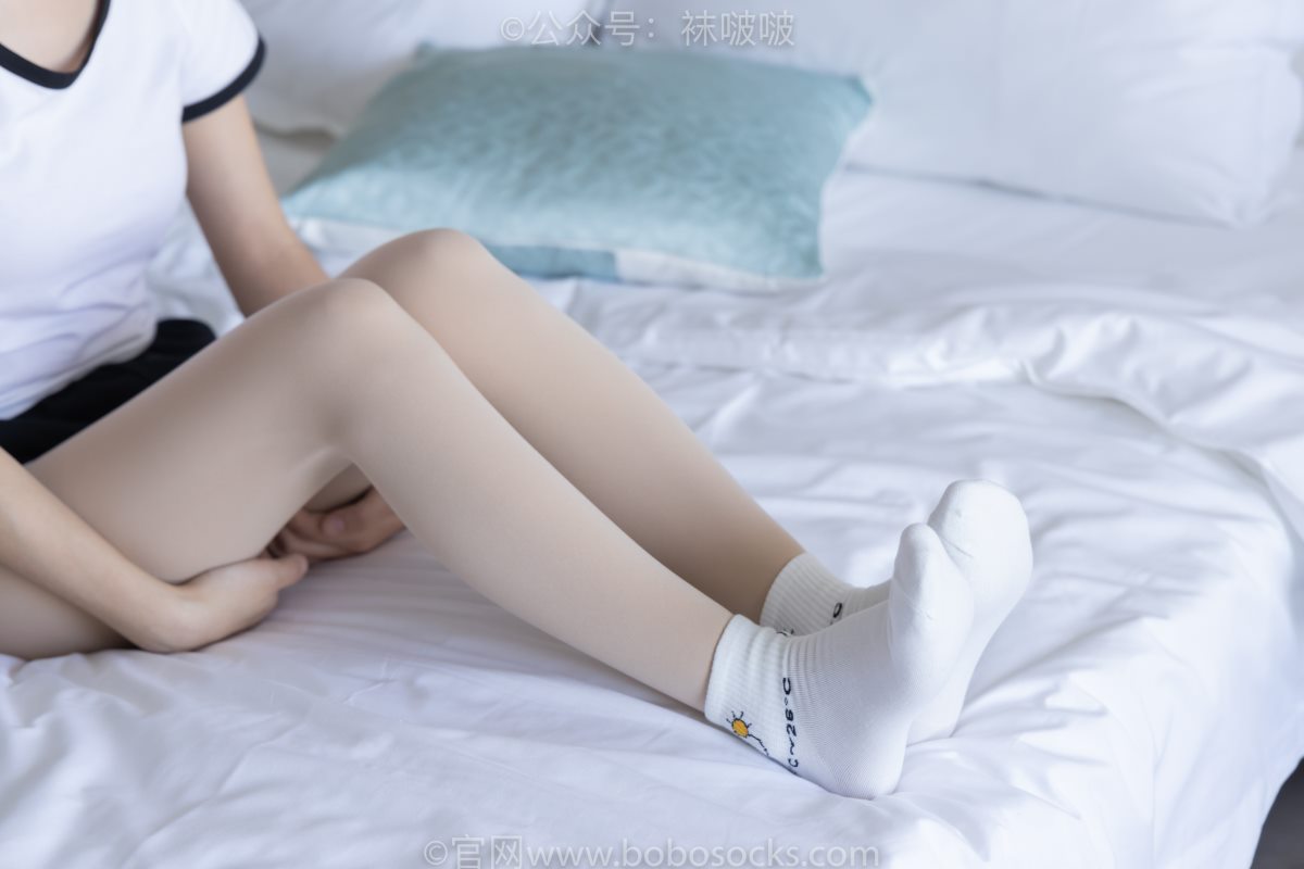 BoBoSocks袜啵啵 NO 031 Xiao Nai Xiong 0056 4064616212.jpg