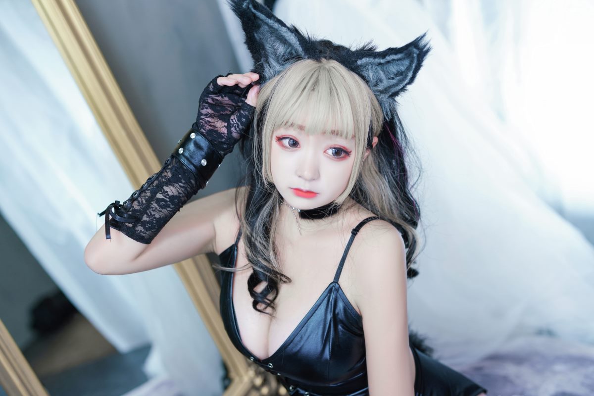 Coser@恩田直幸 Vol 007 皮衣小狼 0028 0501812677.jpg