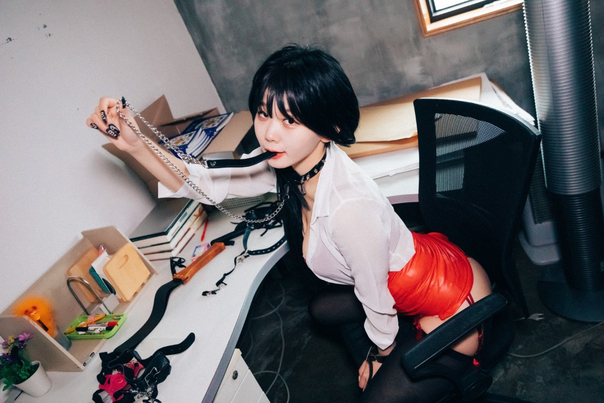 Loozy Zia 지아 Office slave B 0088 7942835430.jpg