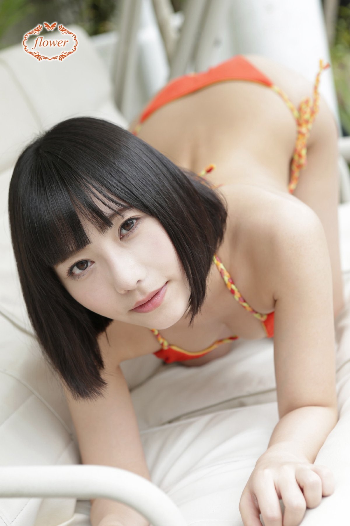 Photobook FLOWER Yui Shirasaka 白坂有以 Vol 01 0019 5191364022.jpg