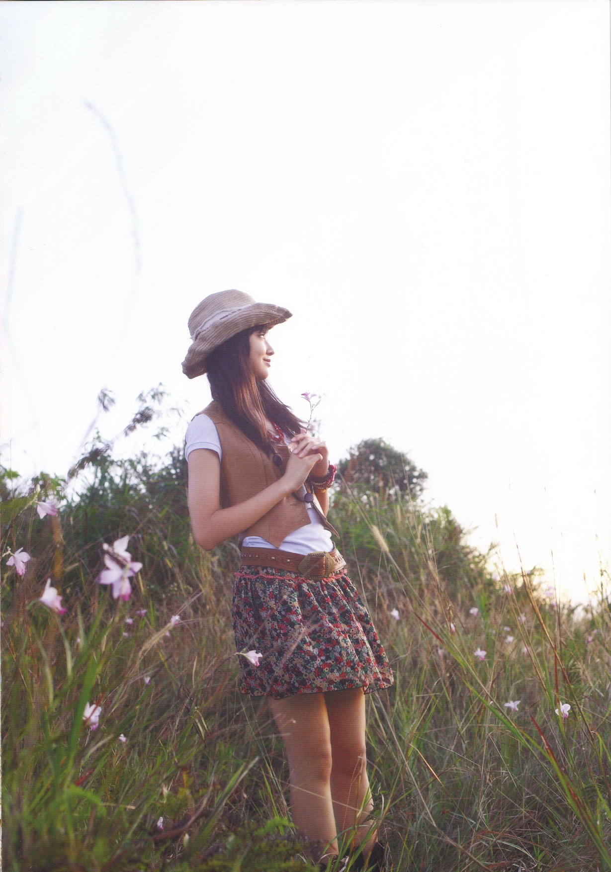 Photobook 熊井友理奈写真集 FLOWERAGE 2009 07 25 0052 2552813745.jpg