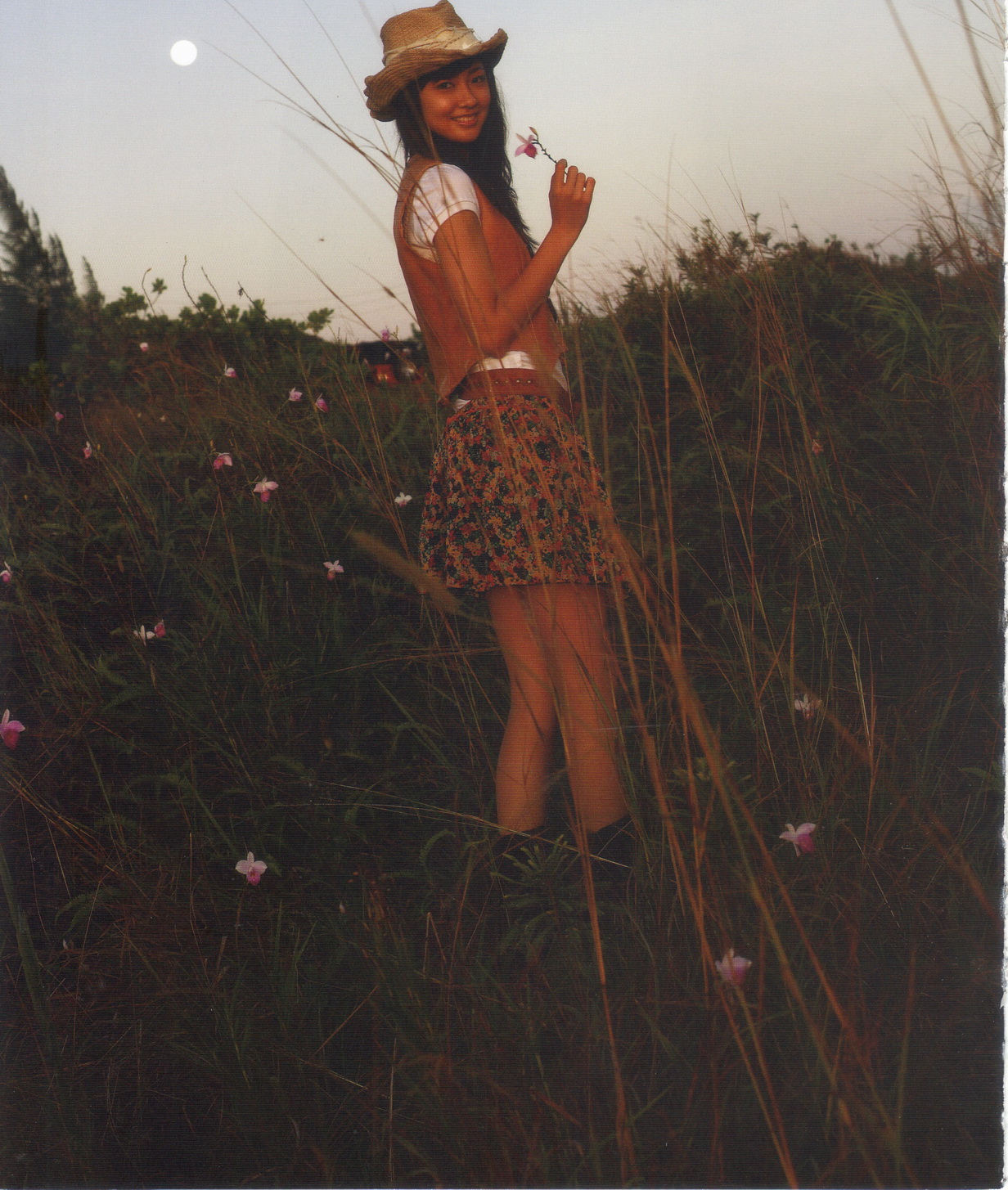 Photobook 熊井友理奈写真集 FLOWERAGE 2009 07 25 0056 7802390542.jpg