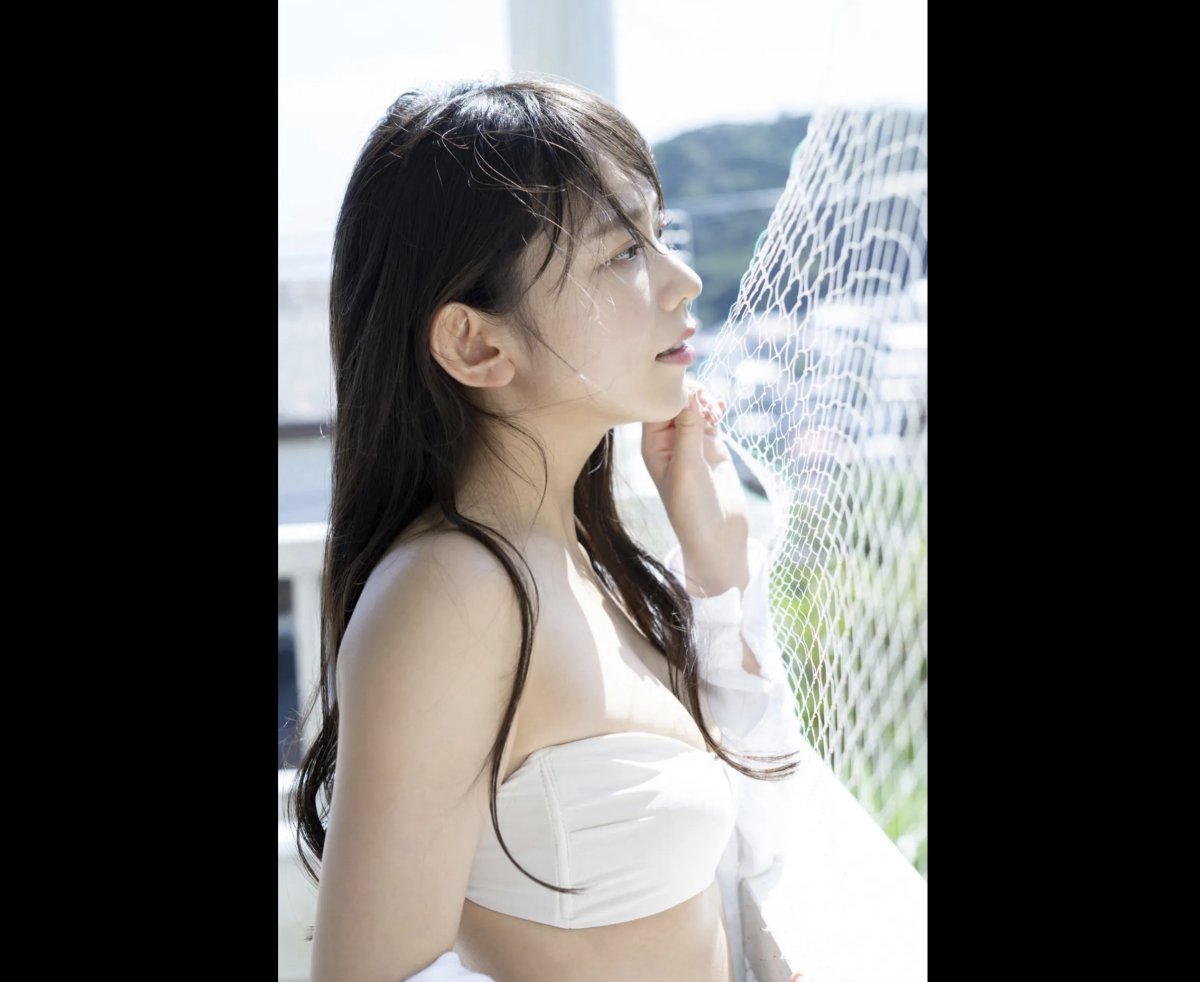 Photobook 長澤茉里奈 まりちゅうイーツのお届けでーす FRIDAYデジタル写真集 No Watermark 0041 9241379884.jpg