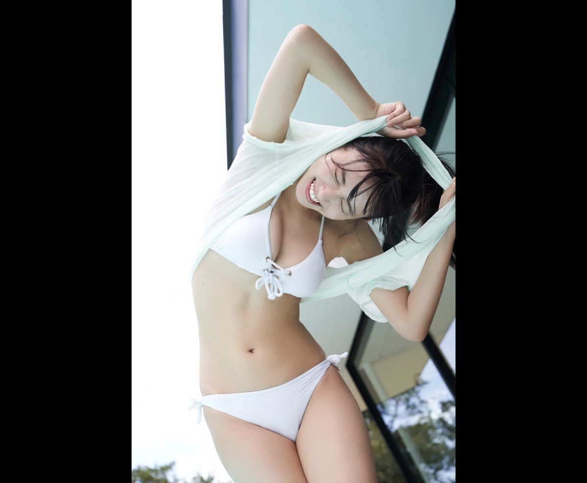 Photobook ＺIＰ静岡 お天気キャスター 志田音々 現役女子大生の初ビキニVol 2 FRIDAYデジタル写真集 No Watermark 0013 0097137935.jpg