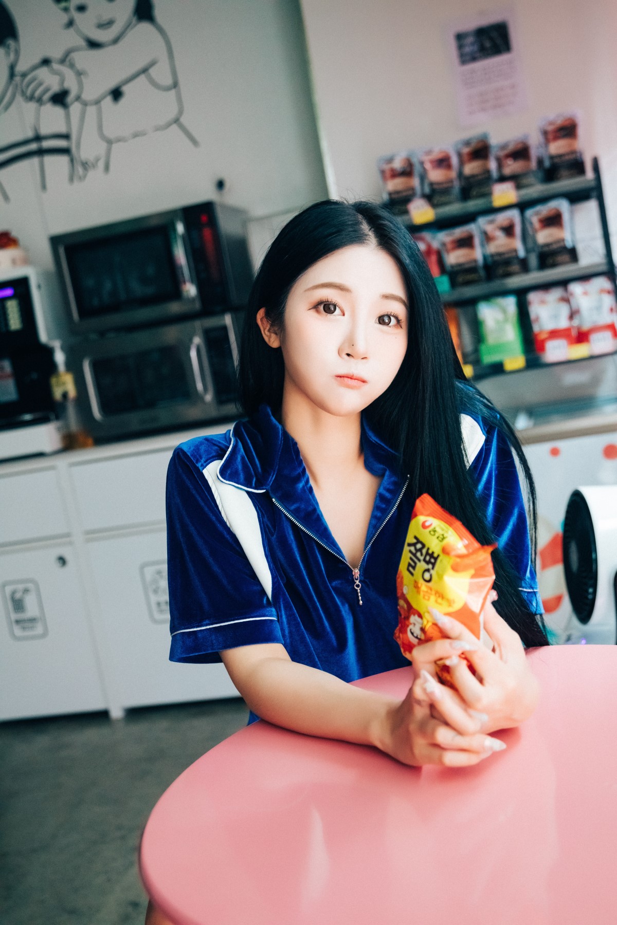 Loozy Bomi 보미 Part Timer 0061 0638171257.jpg