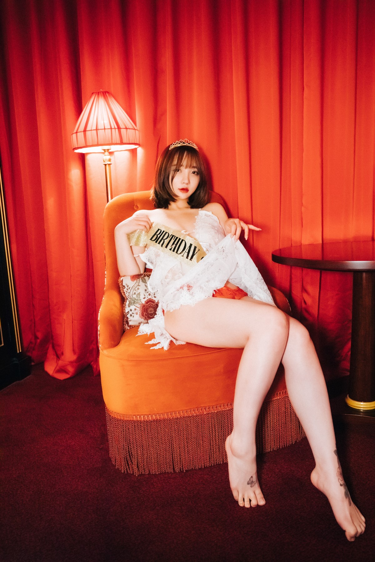 Loozy Son Ye Eun 손예은 Halloqueen S Ver 0084 8834881640.jpg