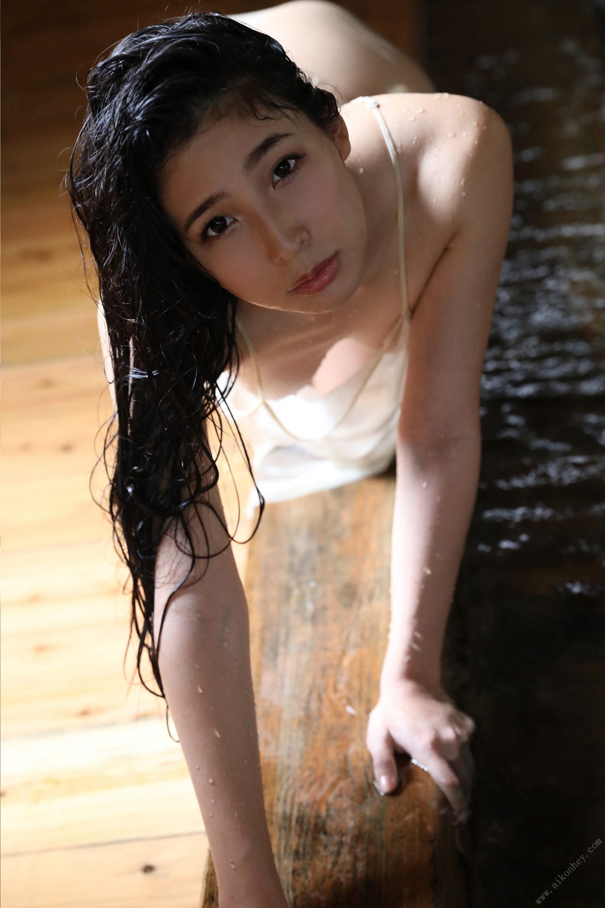 Photobook 2020 03 26 Aya Kawasaki 川崎あや Treasured A 0079 3651761310.jpg