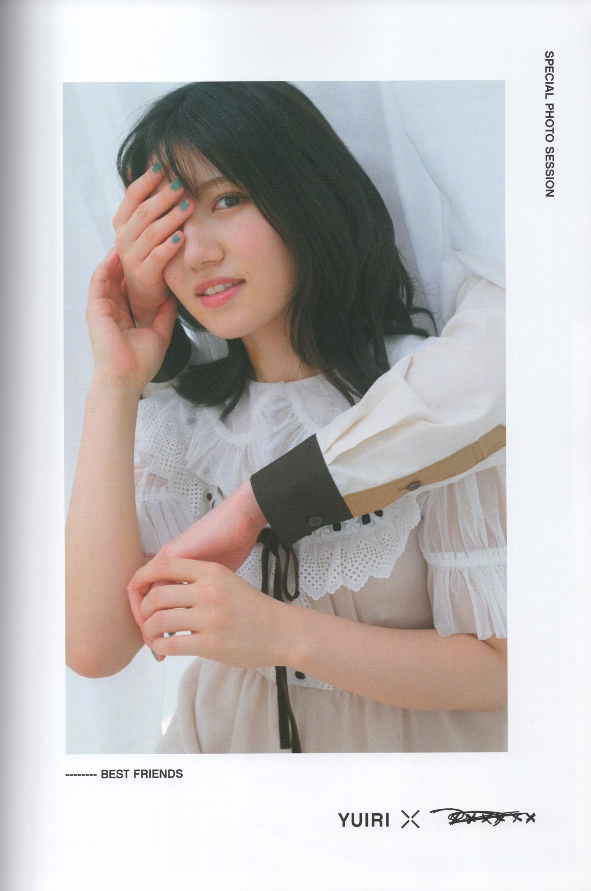 Photobook 2022 09 08 Yuiri Murayama 村山彩希 I Like Normal 0010 8465336142.jpg