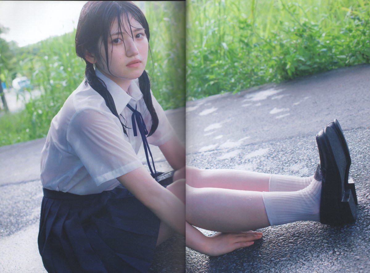 Photobook 2022 09 08 Yuiri Murayama 村山彩希 I Like Normal 0036 9458551230.jpg