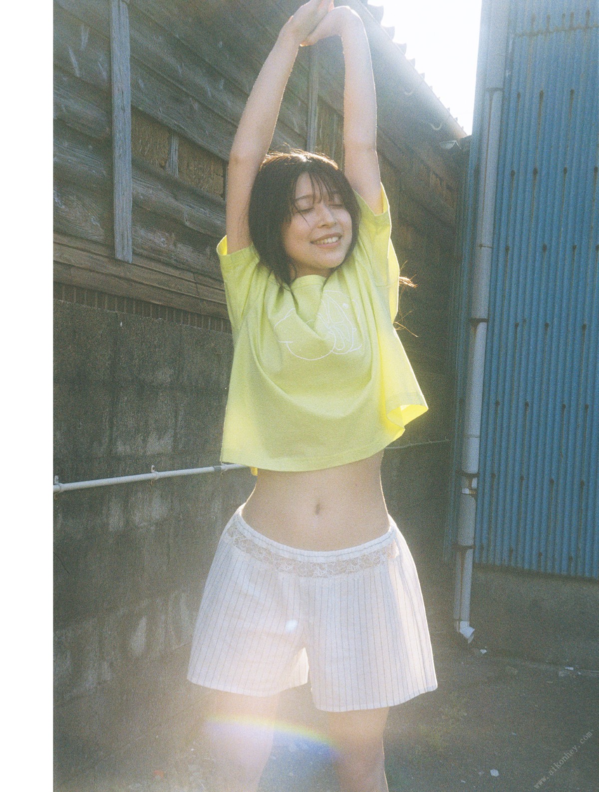 Photobook 2022 09 14 Yura Someno 染野有來 First Photobook 0033 2412473840.jpg