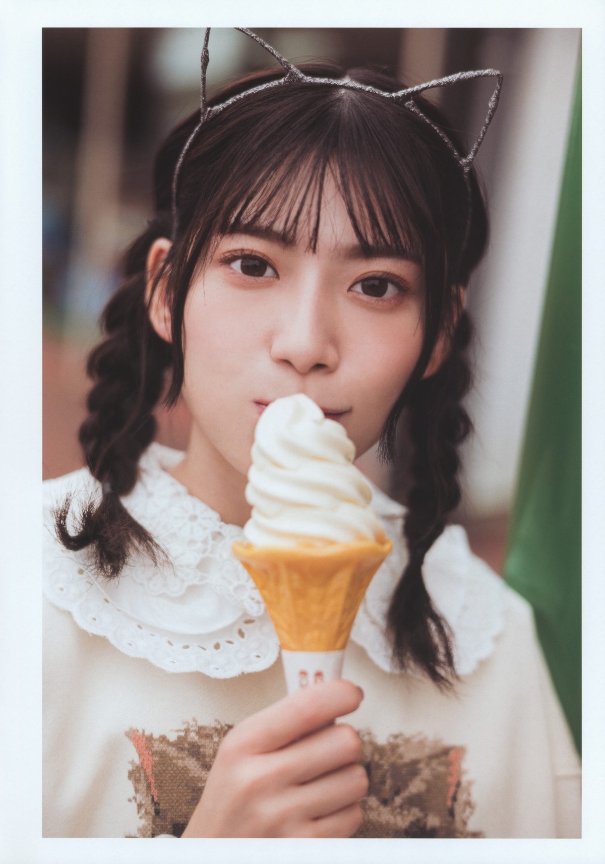 Photobook 日向坂46 東村芽依1st写真集 見つけた A 0013 9653419341.jpg