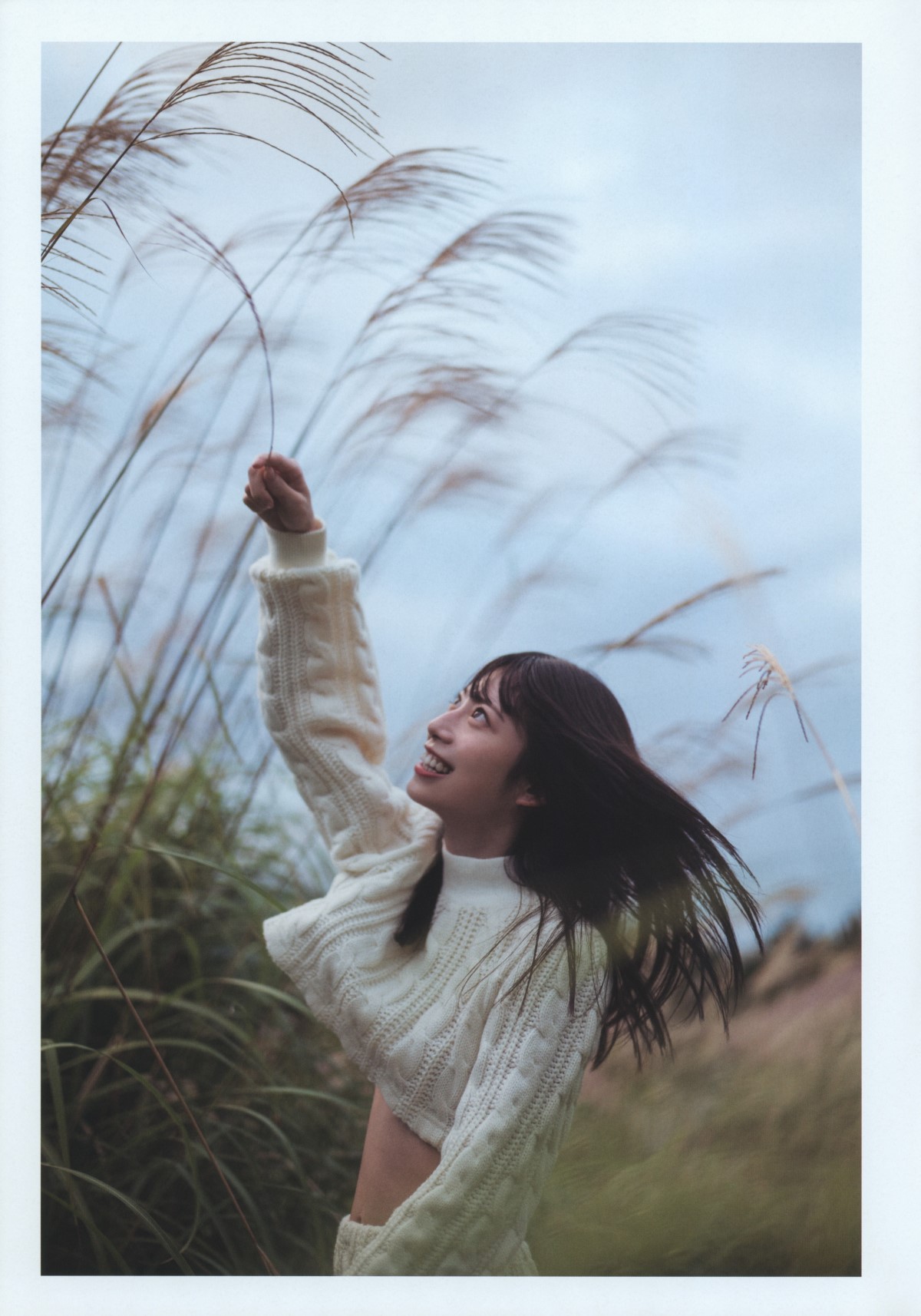 Photobook 日向坂46 東村芽依1st写真集 見つけた A 0042 9442614691.jpg