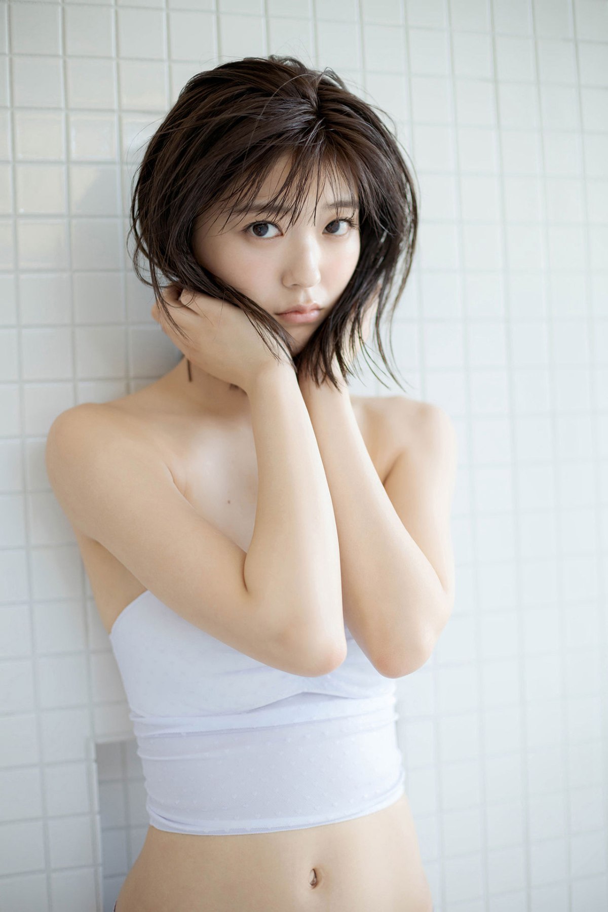 FRIDAY Digital Photobook Mio Kudo 工藤美桜 While Shining 0083 6593756862.jpg