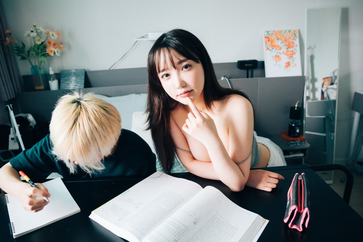 Loozy Son Ye Eun 손예은 Private Tutor S Ver 0038 9906564152.jpg