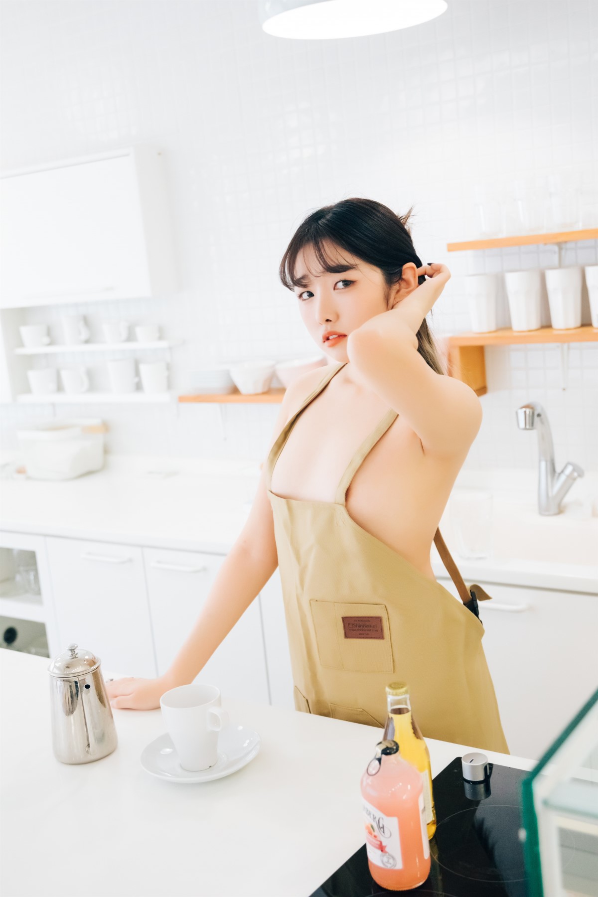 Loozy Sonson 손손 Nude Apron 0047 2036784508.jpg