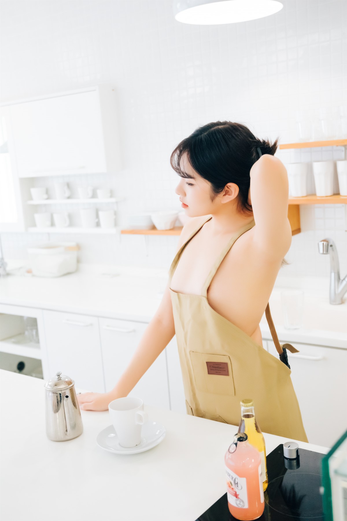 Loozy Sonson 손손 Nude Apron 0048 4160689354.jpg