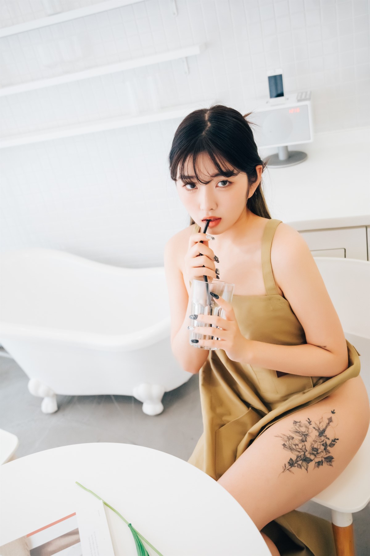 Loozy Sonson 손손 Nude Apron 0070 0059083897.jpg