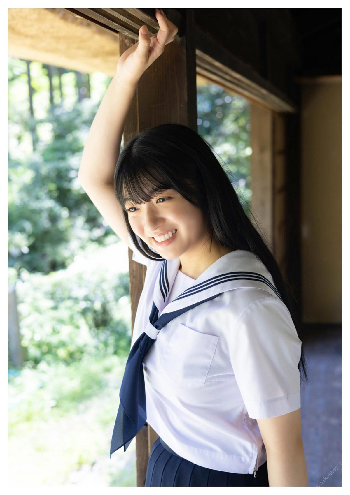 Photobook 2022 10 07 Shindo Amane 進藤あまね Tickle 0037 5184920958.jpg