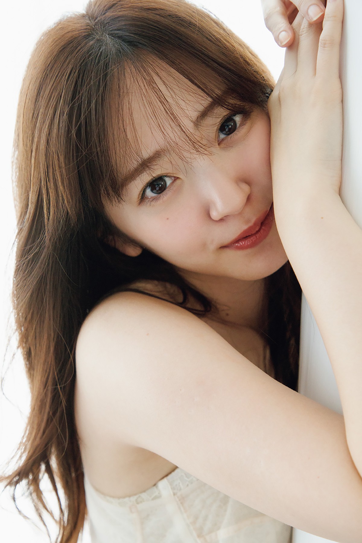 Photobook 2022-11-17 Airi Suzuki 鈴木愛理 – Nectar