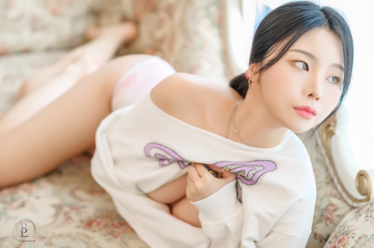 SaintPhotoLife Vol 043 Yuna 유나 Baby Pink 0018 1275992693.jpg