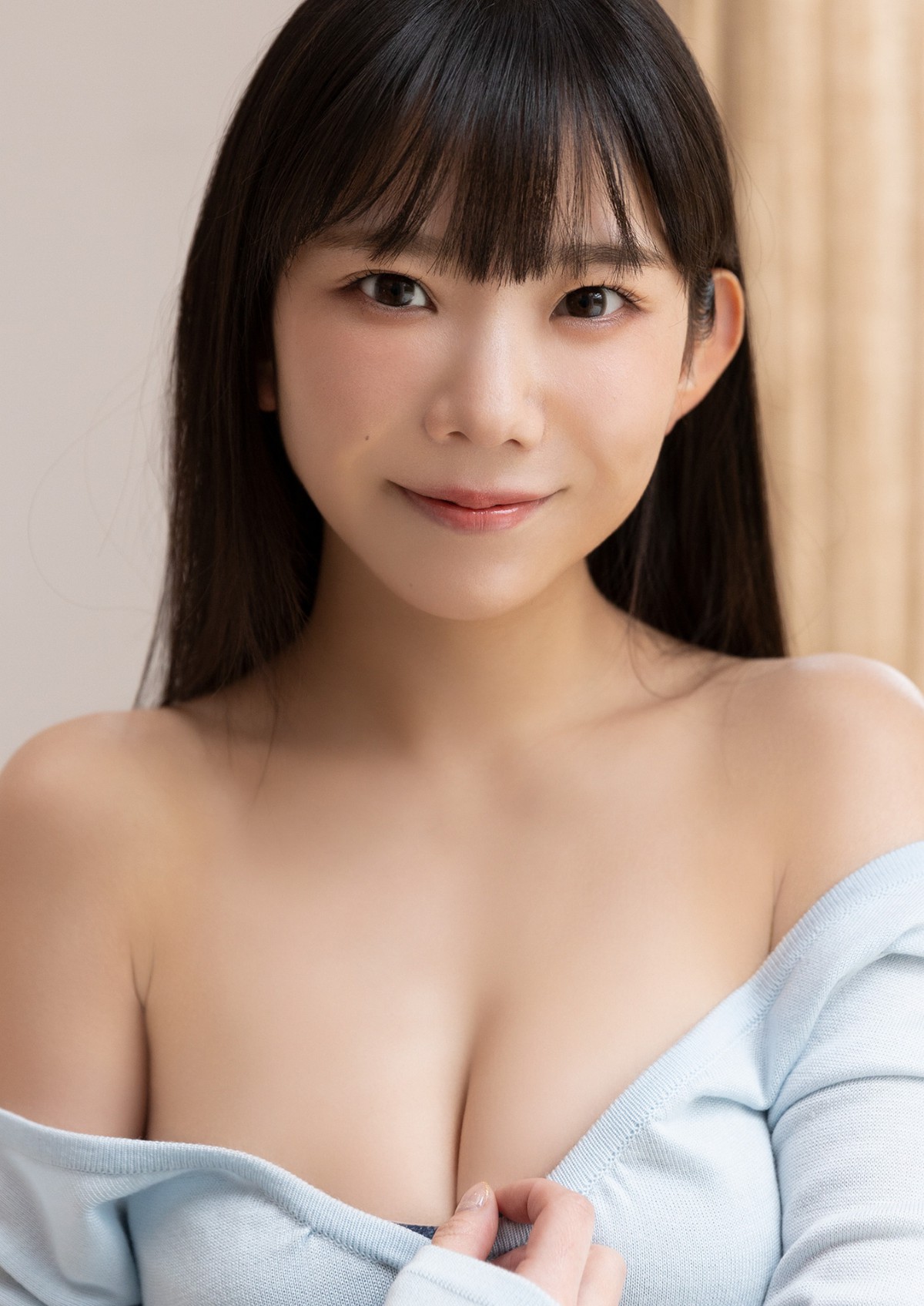 Superior Photobook 2022 10 28 Marina Nagasawa 長澤茉里奈 Ramarina 0009 8878476897.jpg